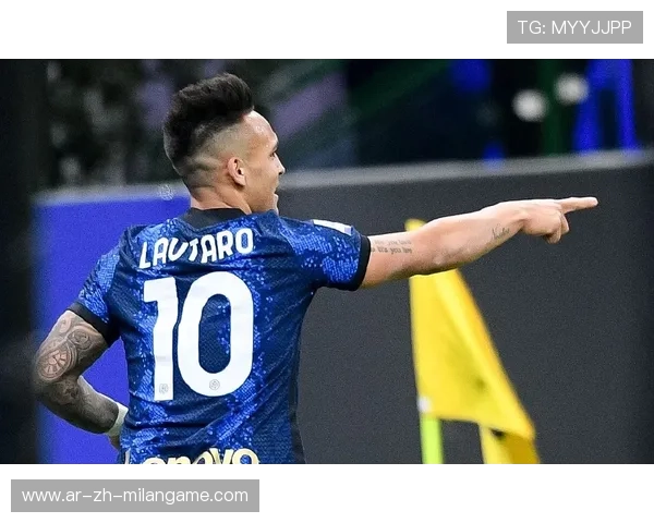 劳塔罗停球一扣摆脱后完成快速打门，国际米兰前场火力十足